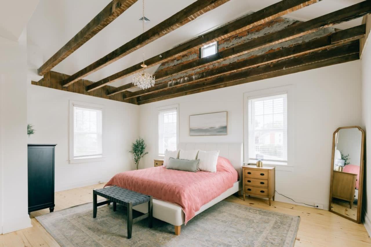 Newly Renovated Vintage Inspired Large 4 Bedroom Home Mount Joy 外观 照片